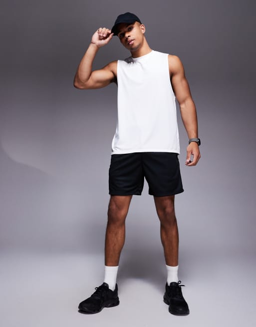 4505 - Hvid tanktop i mesh med "Training Club"-print på ryggen, 2 af 4