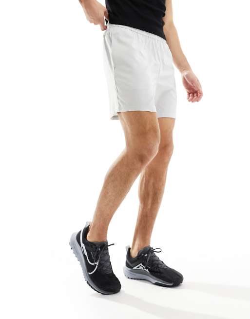 4505 - Icon - 13 cm lange trainingsshort van sneldrogende stof in zilvergrijs 