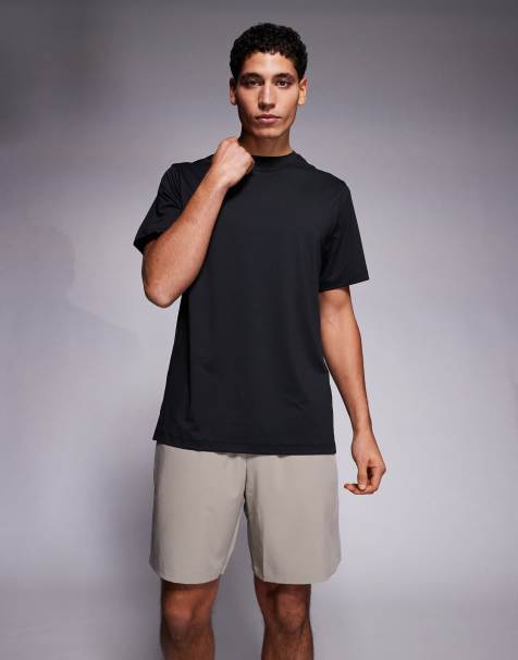 4505 Icon 18cm quick-dry training shorts with zip pockets in greige - view 1