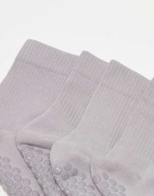 4505 Icon 2 Pack Non Slip Grip Pilates Crew Socks In Gray