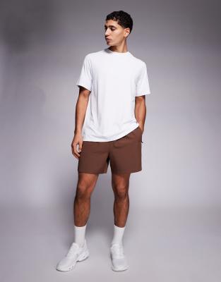 4505 Icon 5-inch Quick Dry Training Shorts With Zip Pockets In Brown