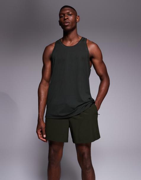 4505 Icon 5 inch quick dry training shorts with zip pockets in khaki