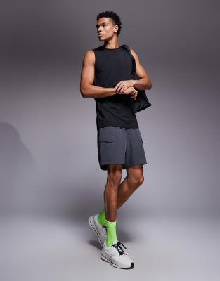 4505 Icon 7 Inch Quick Dry Training Cargo Shorts With Zip Pockets In Gray