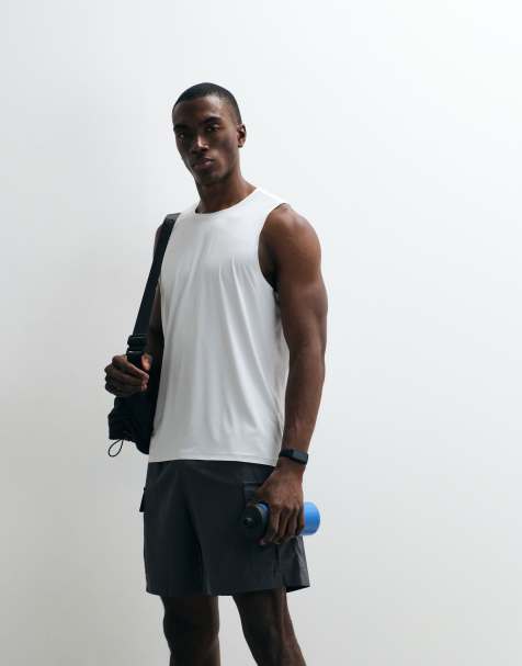 4505 Icon 7 inch quick dry training cargo shorts with zip pockets in charcoal