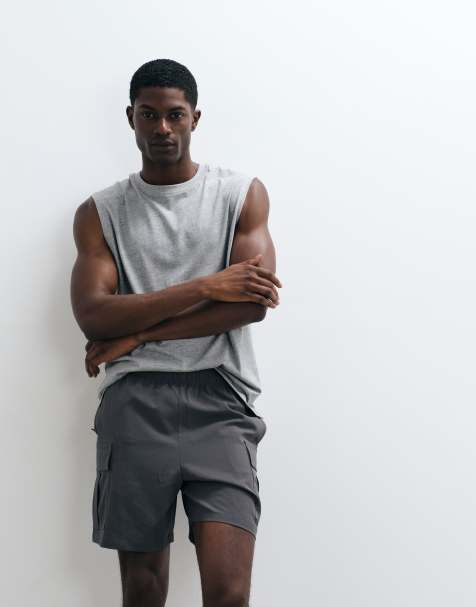 4505 Icon 7 inch quick dry training cargo shorts with zip pockets in dark grey - view 1