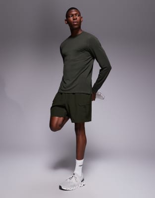 4505 Icon 7 Inch Quick Dry Training Cargo Shorts With Zip Pockets In Green