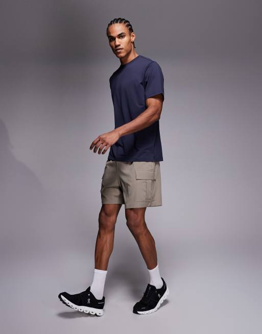 4505 Icon 7 inch quick dry training cargo shorts with zip pockets in sandstone, 2 of 5