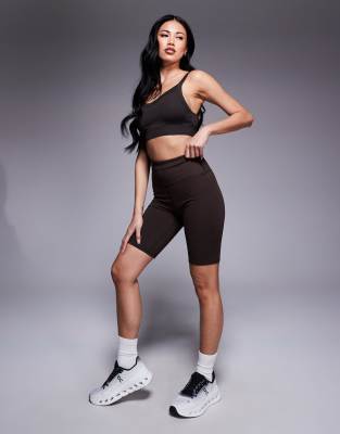 4505 ICON 8 INCH SOFT TOUCH HIGH WAIST LEGGING SHORT 