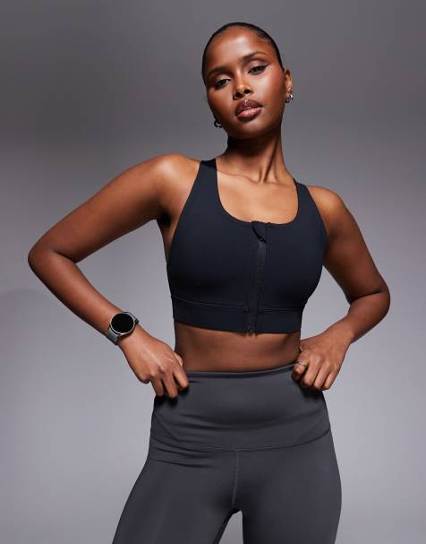 4505 Icon active high support sports bra with removable padding and adjustable straps in black