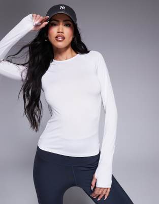 4505 - Icon Active - Hvid hurtigttørrende top med lange ærmer i slim fit - view 1