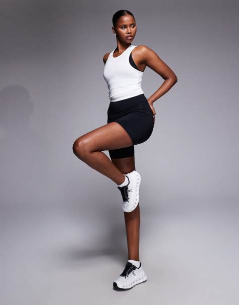 4505 - Icon Active - Leggings corti da 13 cm a vita alta neri con tasca per telefono con zip - view 1