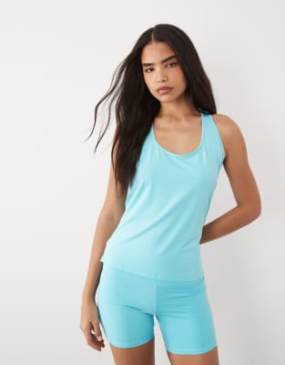 4505 Icon Active Quick Dry Chuck On Performance Vest In Blue