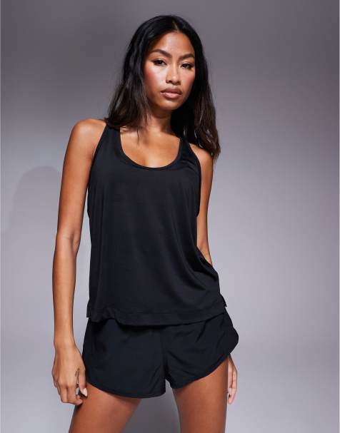 4505 Icon active quick dry chuck on performance vest in black - view 1