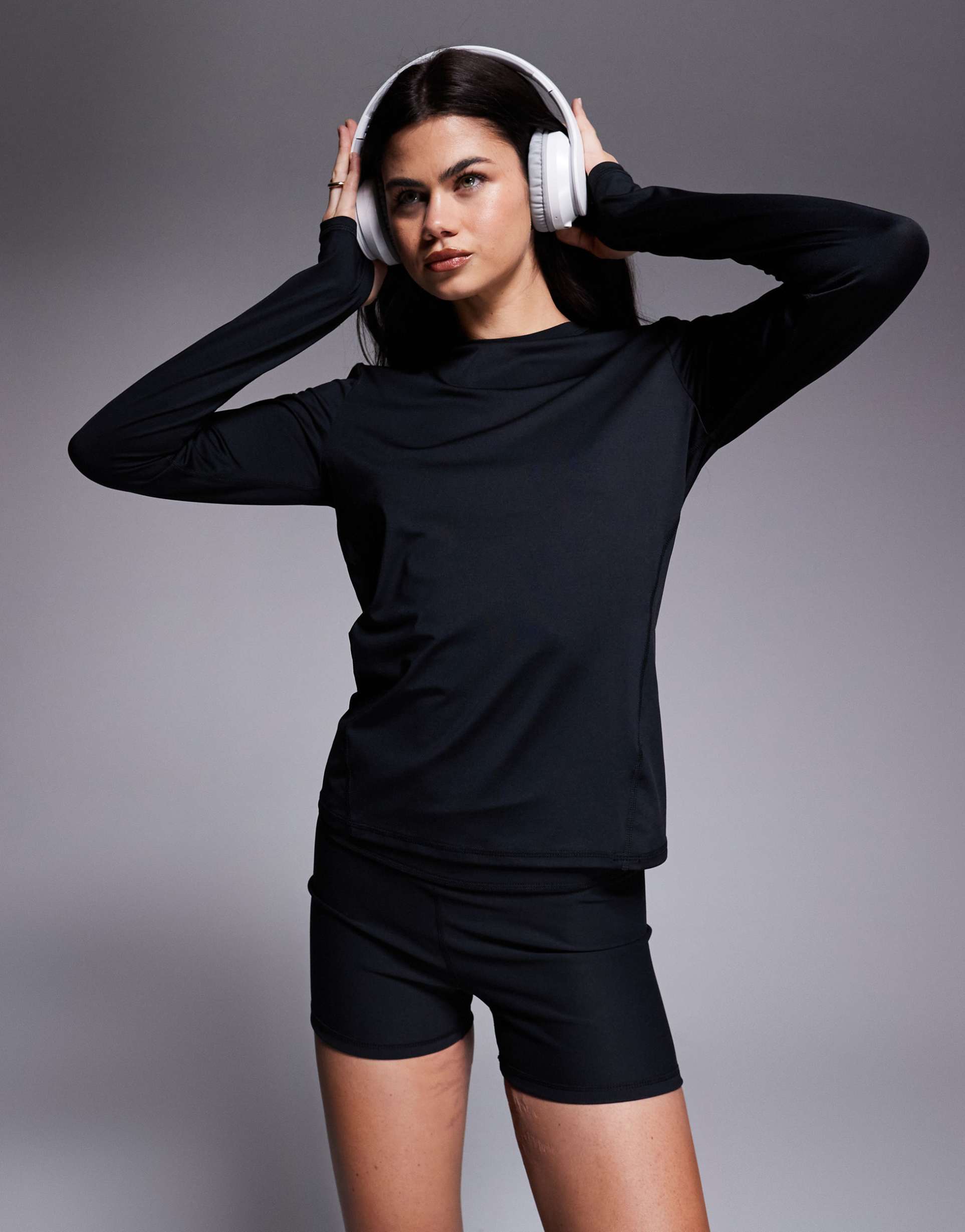 4505 icon active quick dry long sleeve running top in black