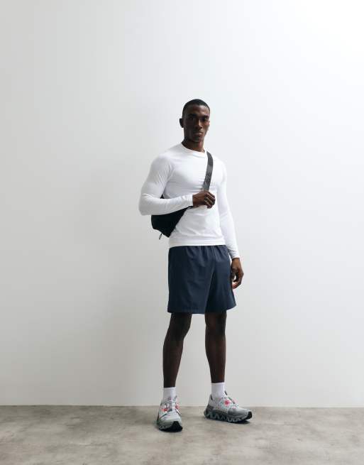 4505 Icon active quick dry muscle fit base layer training long sleeve top in white, 2 of 5