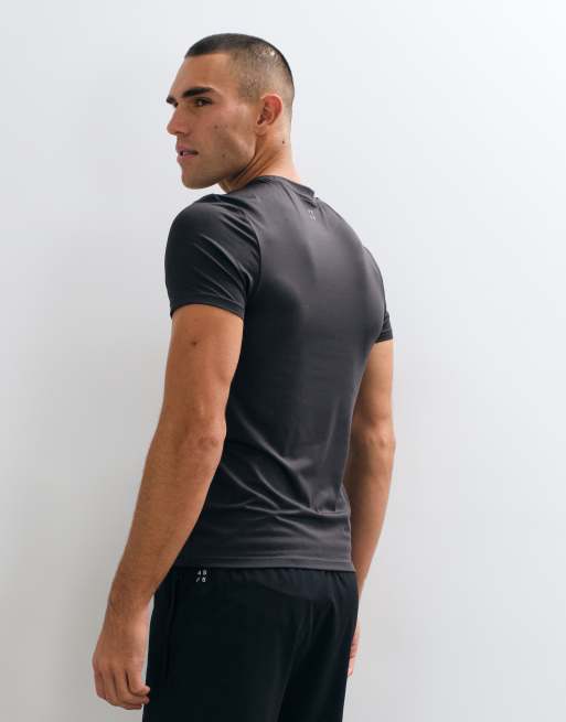 4505 Icon active quick dry muscle fit base layer training t-shirt in dark grey, 5 of 5