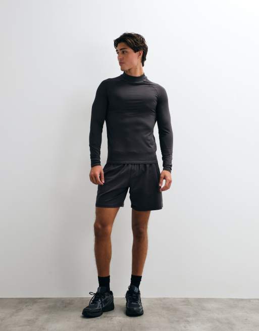 4505 Icon Active Quick Dry Muscle Fit Base-Layer-Trainingsoberteil mit langen Ärmeln und Stehkragen in Dunkelgrau, 2 von 5