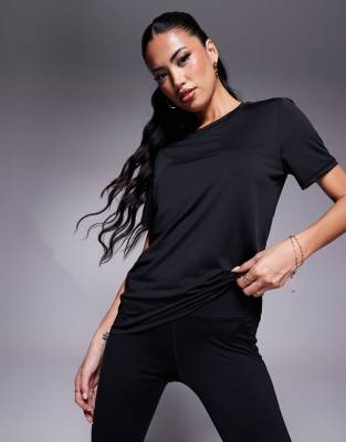 asos 4505 Icon active quick dry performance t-shirt in black