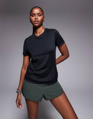 4505 Icon Active Quick Dry Performance T-shirt In Black