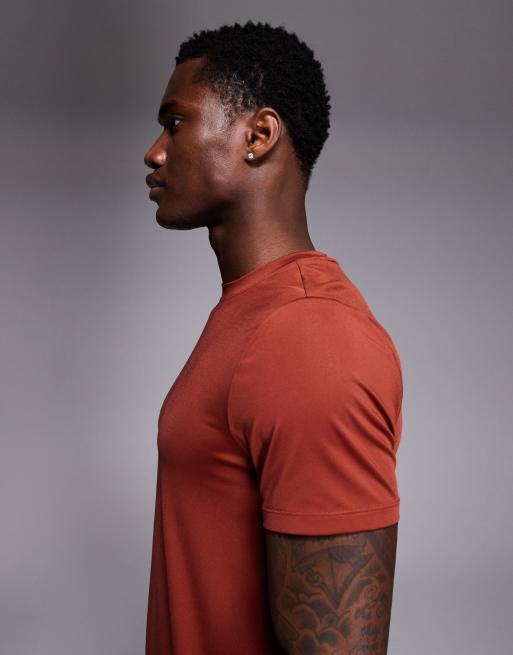 4505 - Icon Active - Rustrød tætsiddende basis-T-shirt i hurtigttørrende materiale i træningsstil, 4 af 5