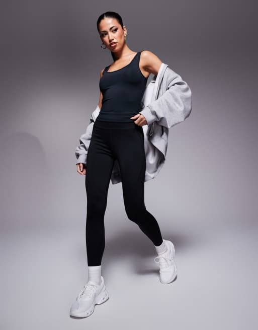 4505 Icon active slightly cropped vest in black, 4 of 4