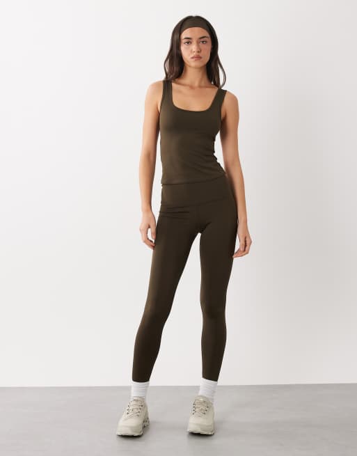 4505 Icon active slightly cropped vest in coffee, 3 of 4