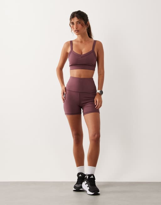 4505 - Icon - Active - Sæt med sports-BH med medium støtte, justerbare stropper og udtagelig polstring og højtaljede 5-tommer-leggings