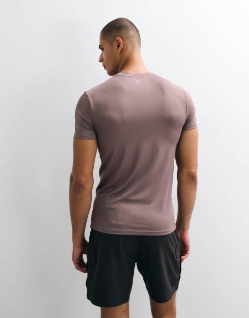 4505 Icon active t-shirt d’entraînement première couche moulant à séchage rapide en marron taupe, 5 de 5