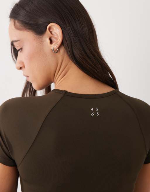 4505 - Icon Active - T-shirt slim color caffè quick dry, 3 di 4