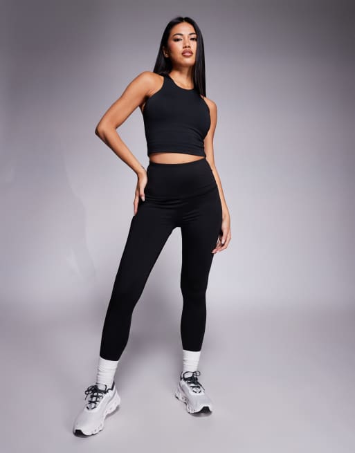 4505 Icon active vest with inner bra and removable padding in black, 2 of 4