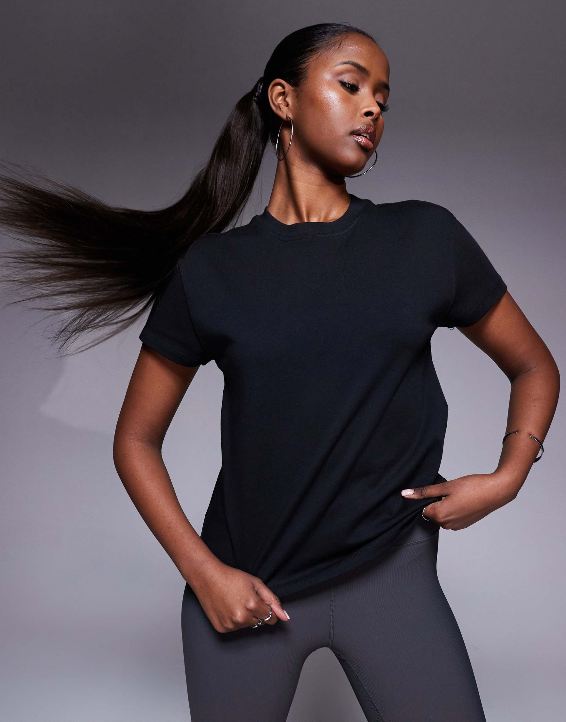 4505 icon boxy fit cotton t-shirt with quick dry finish in black