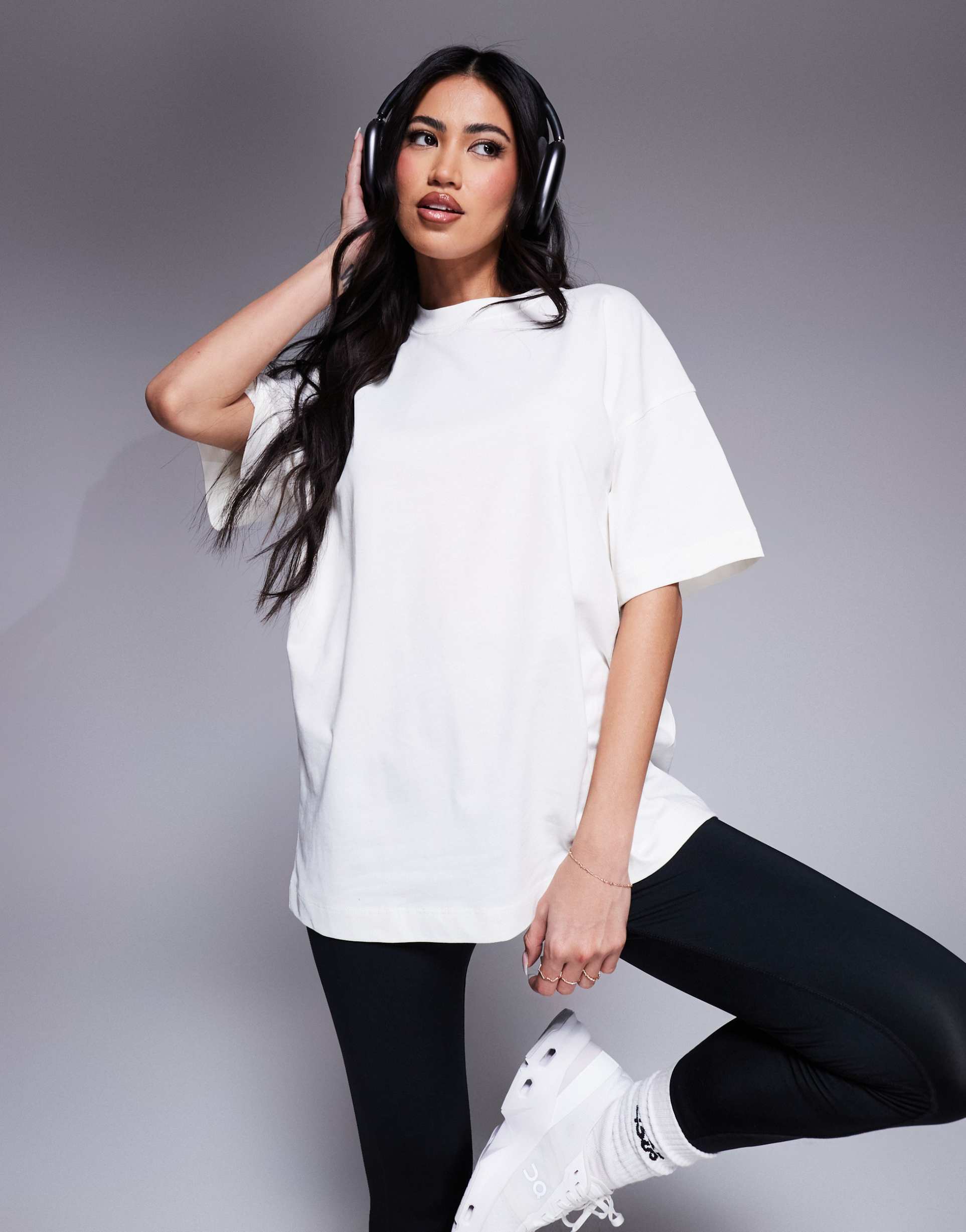 4505 icon boxy heavyweight cotton t-shirt with quick dry finish in off white