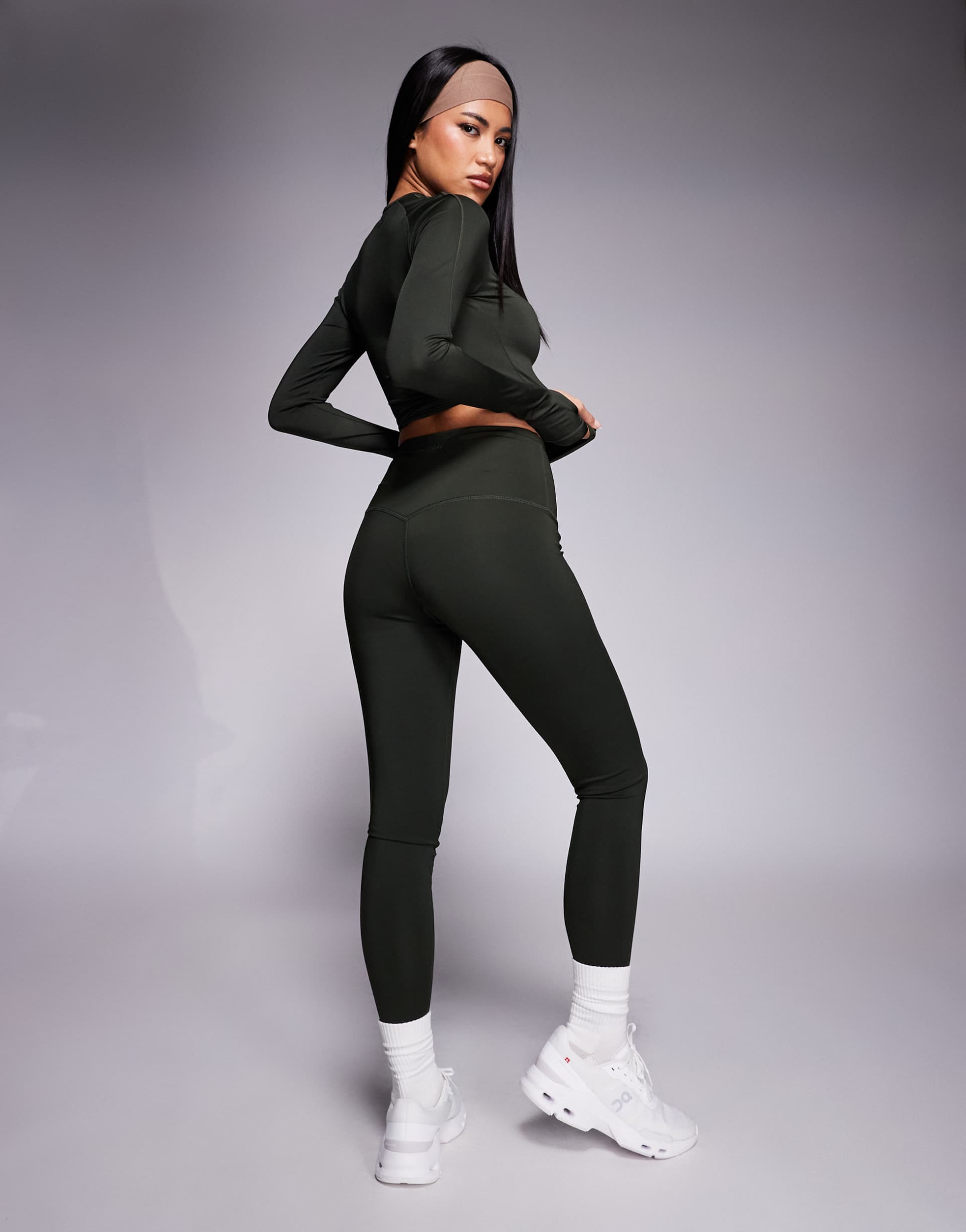 4505 icon bum sculpt gym leggings with inner pocket in dark khaki