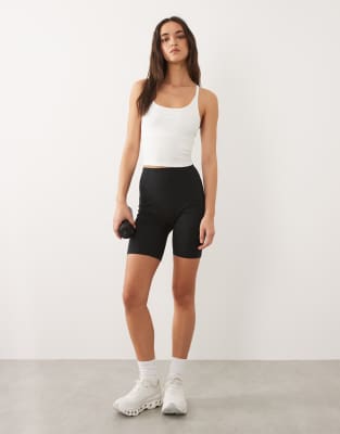 Icon - Caraco de yoga en tissu doux avec brassière intégrée et bretelles réglables - Blanc 38