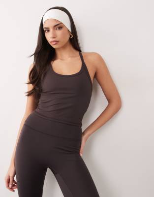 4505 - Icon - Caraco de yoga en tissu doux avec brassière intégrée et bretelles réglables - Chocolat foncé-Brown