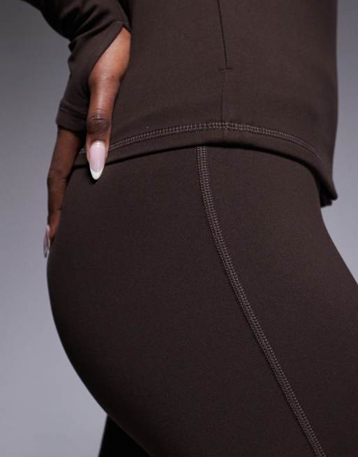 4505 – Icon – Chokladbruna, mjuka yogaleggings med hög midja, 4 av 5