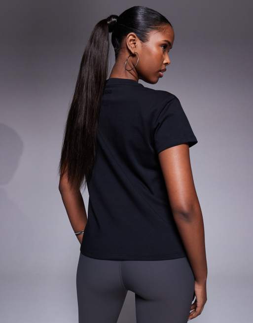 4505 Icon cotton boxy t-shirt with quick dry finish in black , 4 of 4