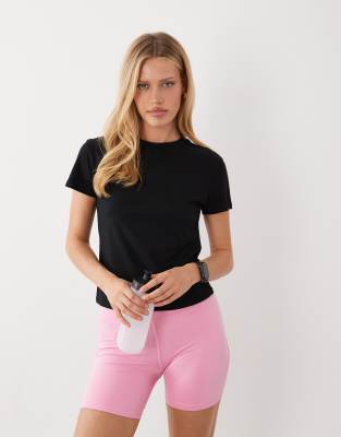 4505 Icon Cotton Boxy T-shirt With Quick Dry Finish In Black