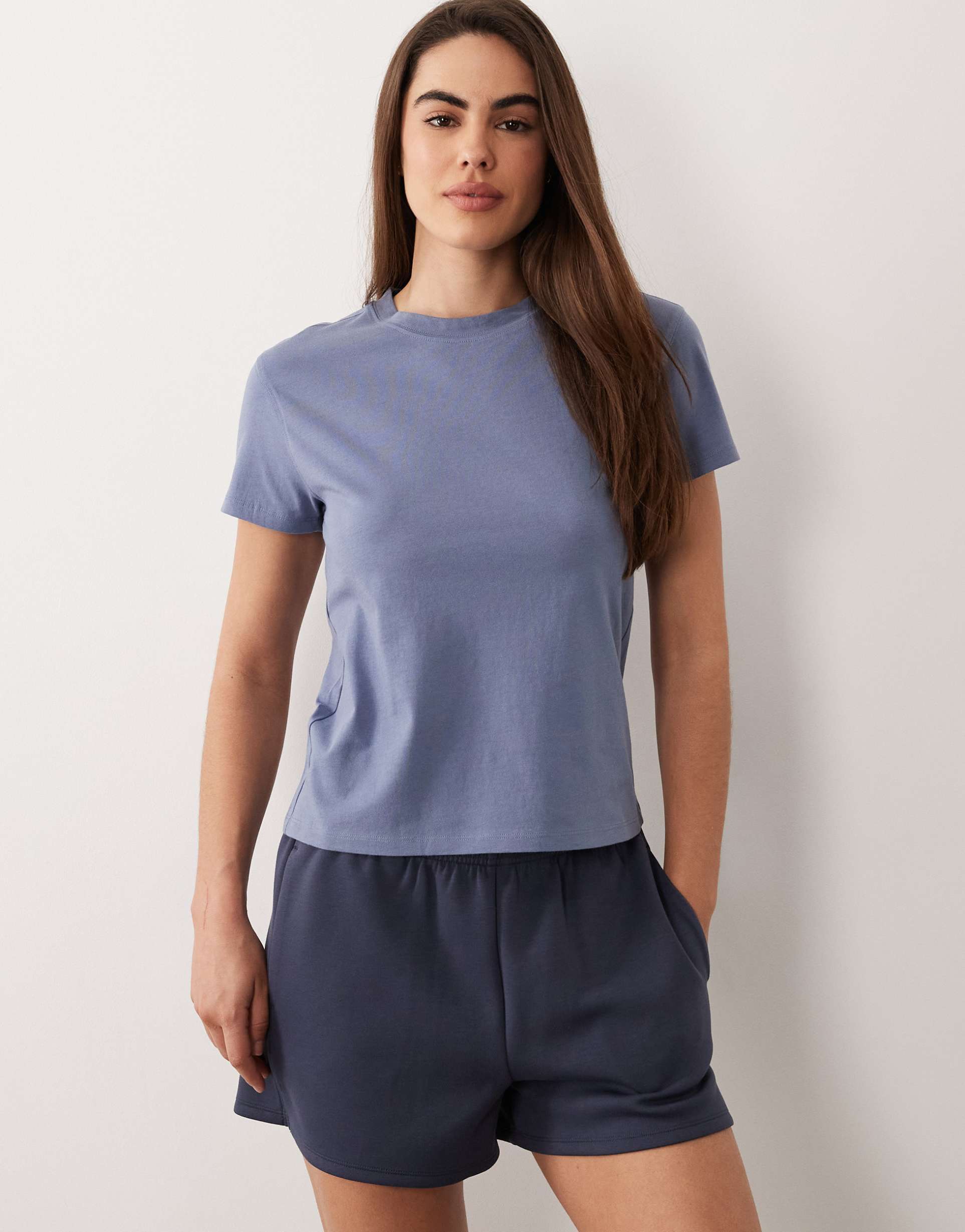 4505 icon cotton boxy t-shirt with quick dry finish in dolphin blue