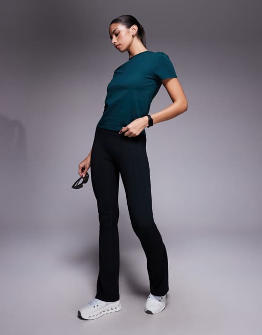 4505 Icon cotton boxy t-shirt with quick dry finish in evergreen, 2 of 4