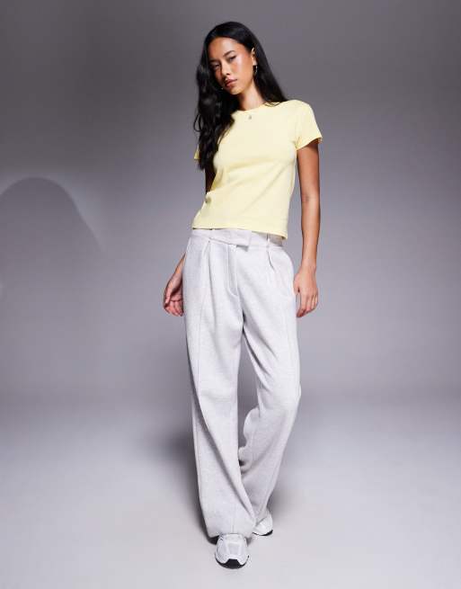 4505 Icon cotton boxy T-shirt with quick dry finish in lemon yellow