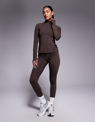 4505 - Icon - Figurformende, langärmlige Jacke in French Roast mit Reißverschluss-Brown