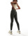 Thumbnail 1 van 5