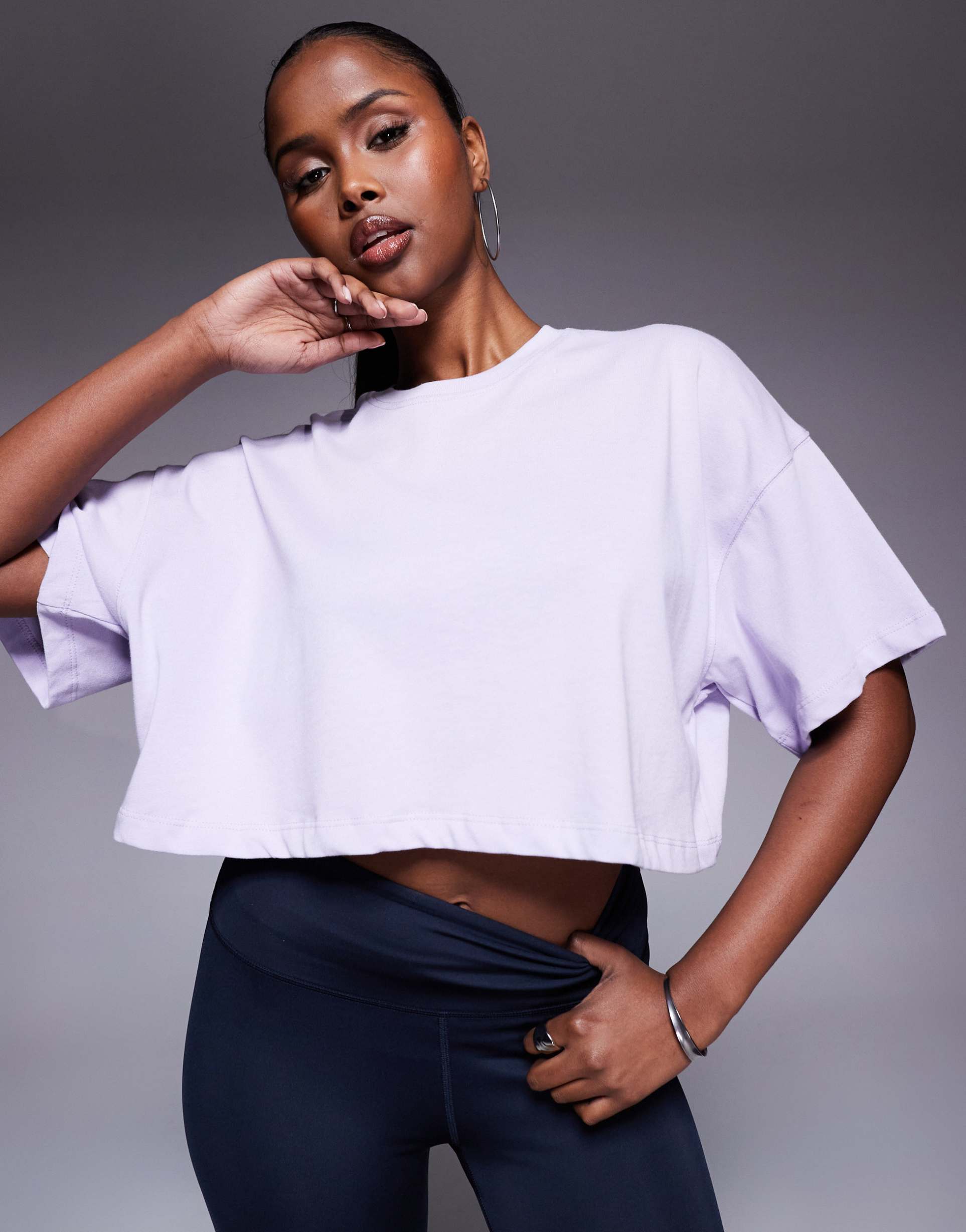 4505 icon heavyweight cotton cropped t-shirt with quick dry finish in lilac