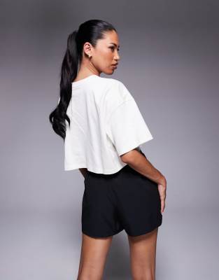 4505 Icon Heavyweight Cotton Cropped T-shirt With Quick Dry Finish In White
