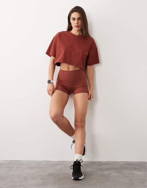 4505 Icon heavyweight cotton cropped t-shirt with quick dry finish in washed amber, 3 of 4