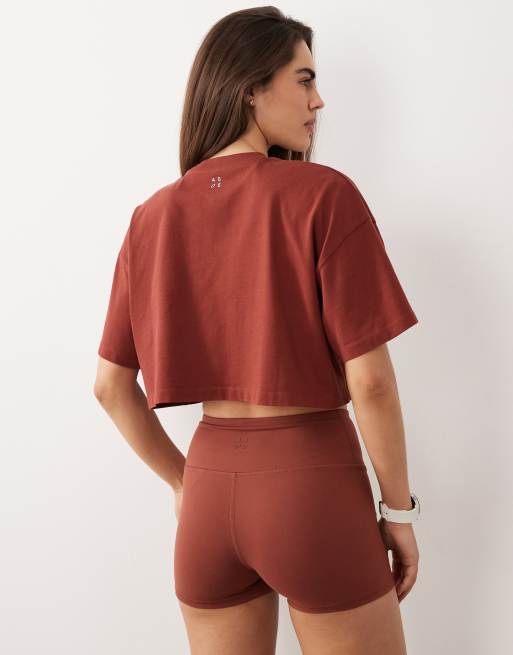 4505 Icon heavyweight cotton cropped t-shirt with quick dry finish in washed amber, 4 of 4