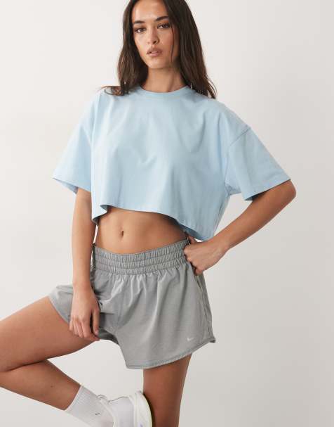 4505 Icon heavyweight cotton cropped t-shirt with quick dry finish in washed baby blue - view 1