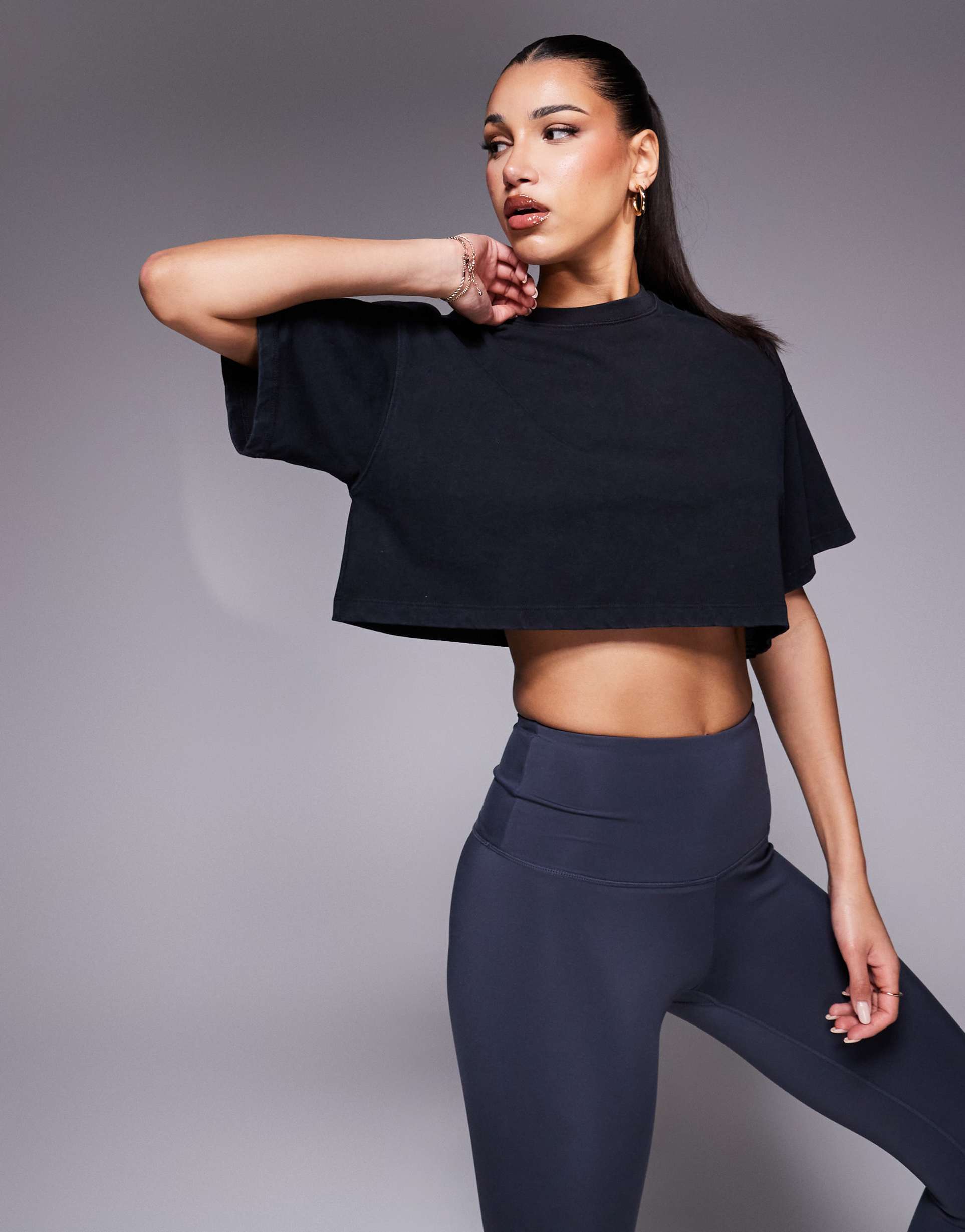 4505 icon heavyweight cotton cropped t-shirt with quick dry finish in washed black