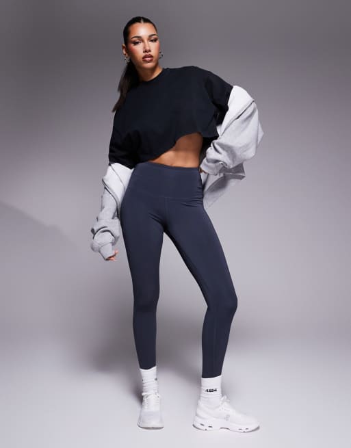 4505 Icon heavyweight cotton cropped t-shirt with quick dry finish in washed black 